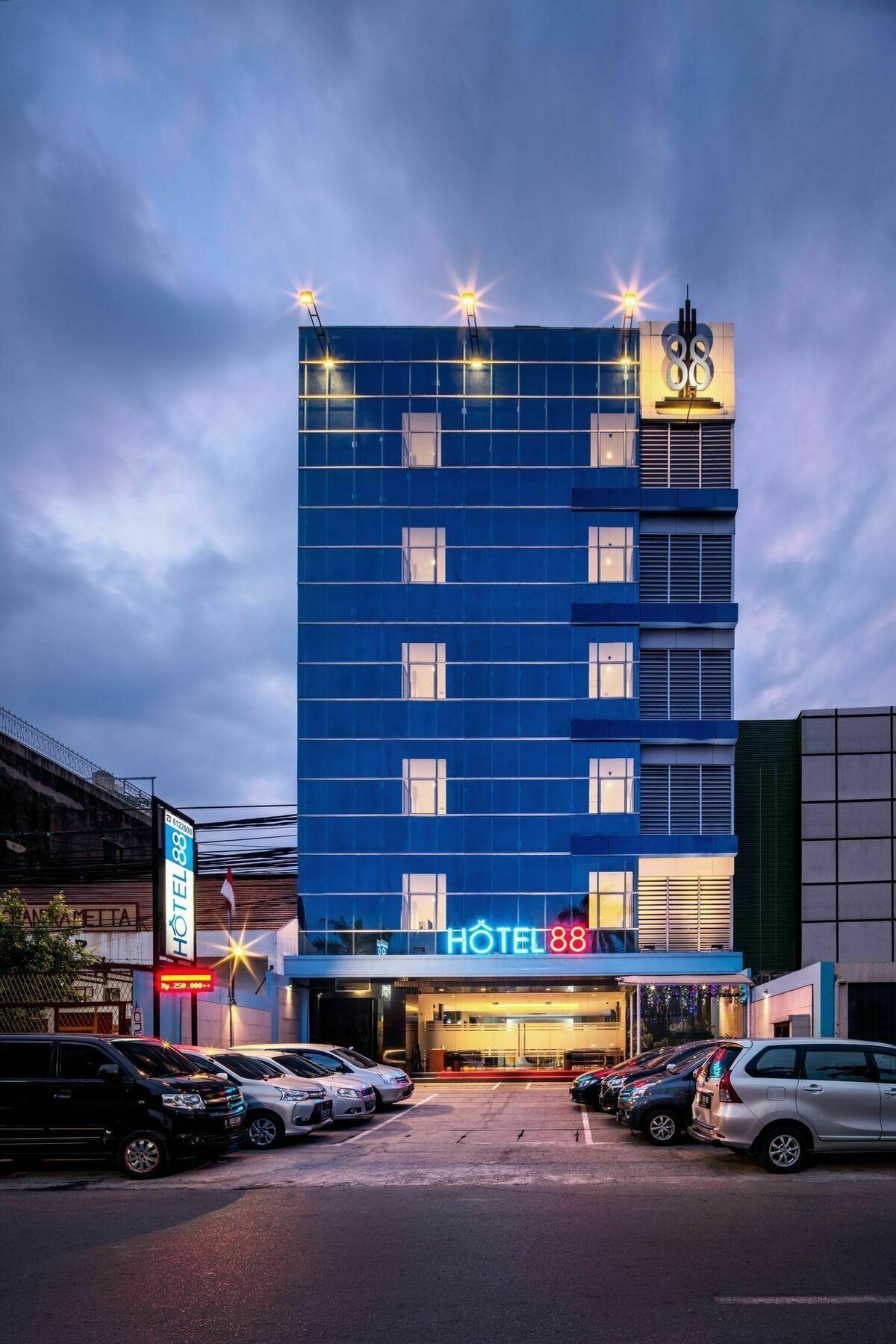 Hotel 88 Mangga Besar Raya 120 Jakarta By Wh Ngoại thất bức ảnh